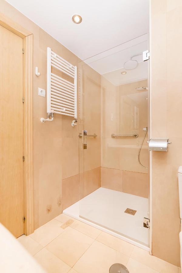 Apartmán Bhost - Paseo De La Malagueta Màlaga Exteriér fotografie