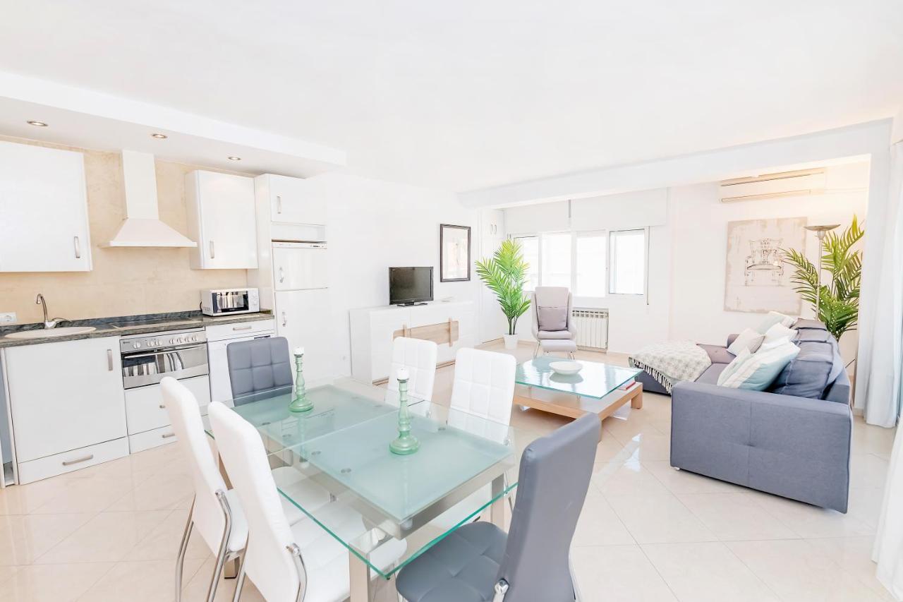 Apartmán Bhost - Paseo De La Malagueta Màlaga Exteriér fotografie
